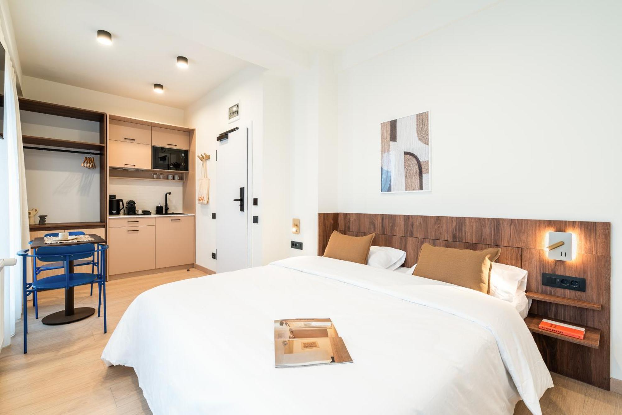 Old Town Apartments By Olala Homes Bucarest Esterno foto