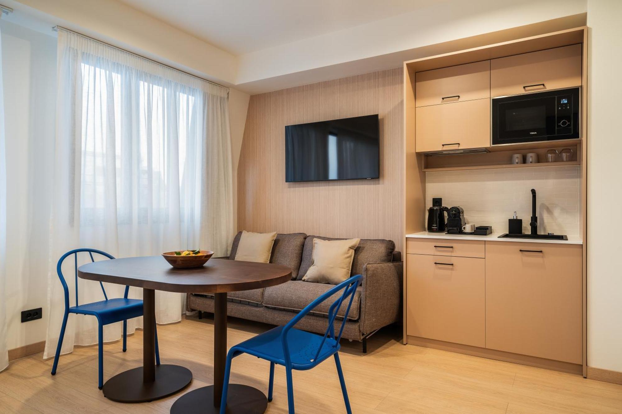 Old Town Apartments By Olala Homes Bucarest Esterno foto