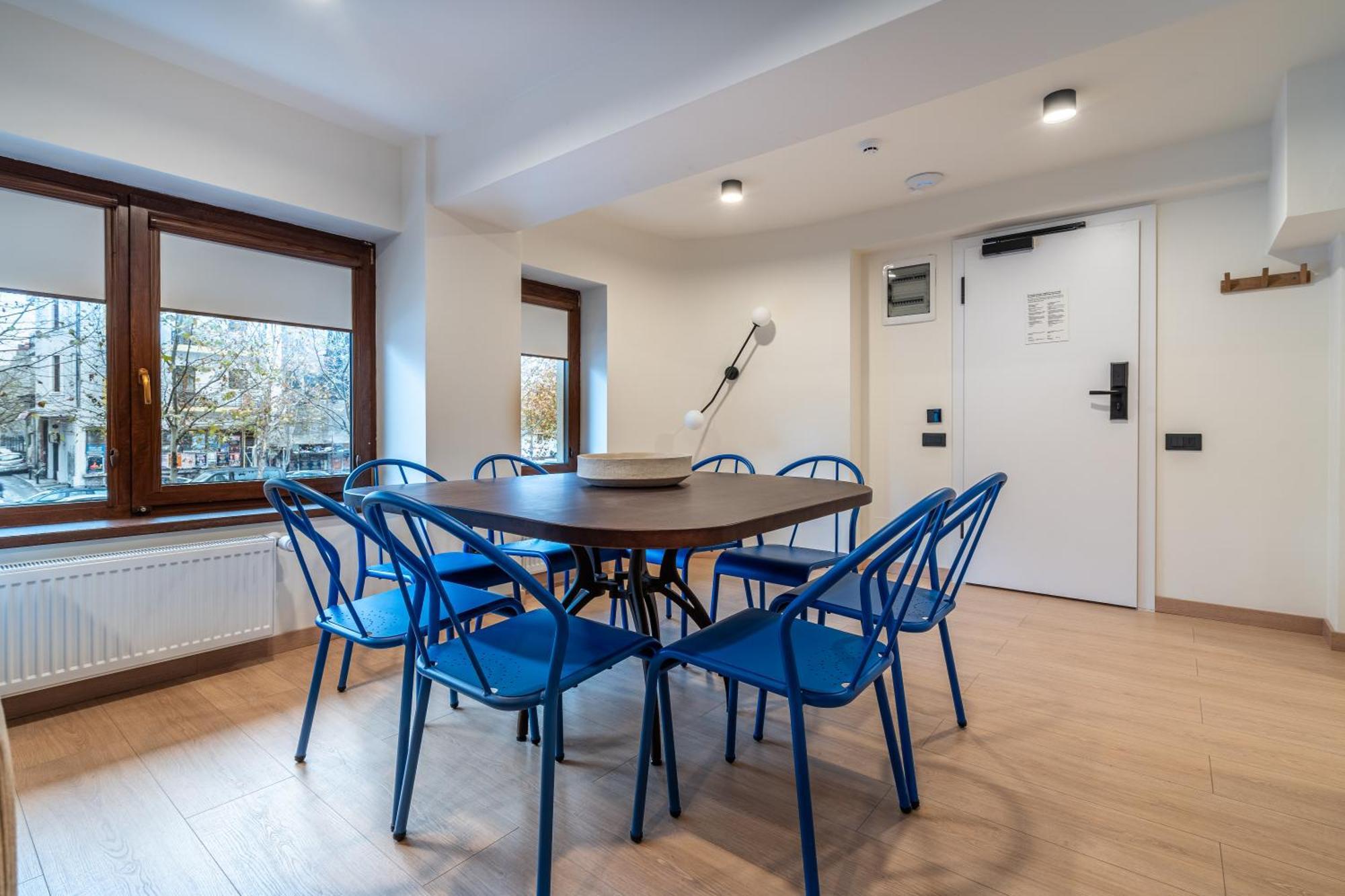 Old Town Apartments By Olala Homes Bucarest Esterno foto