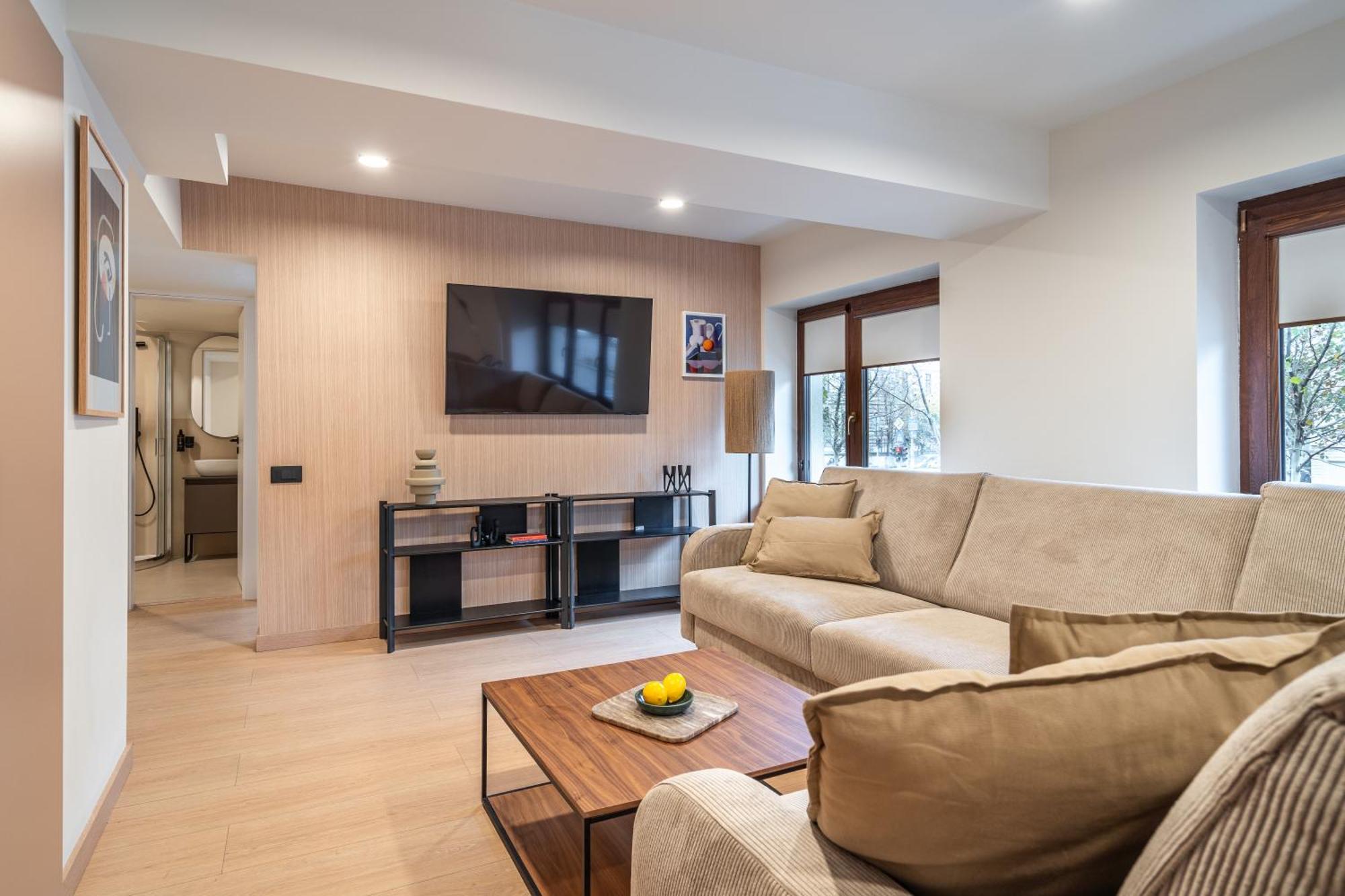 Old Town Apartments By Olala Homes Bucarest Esterno foto