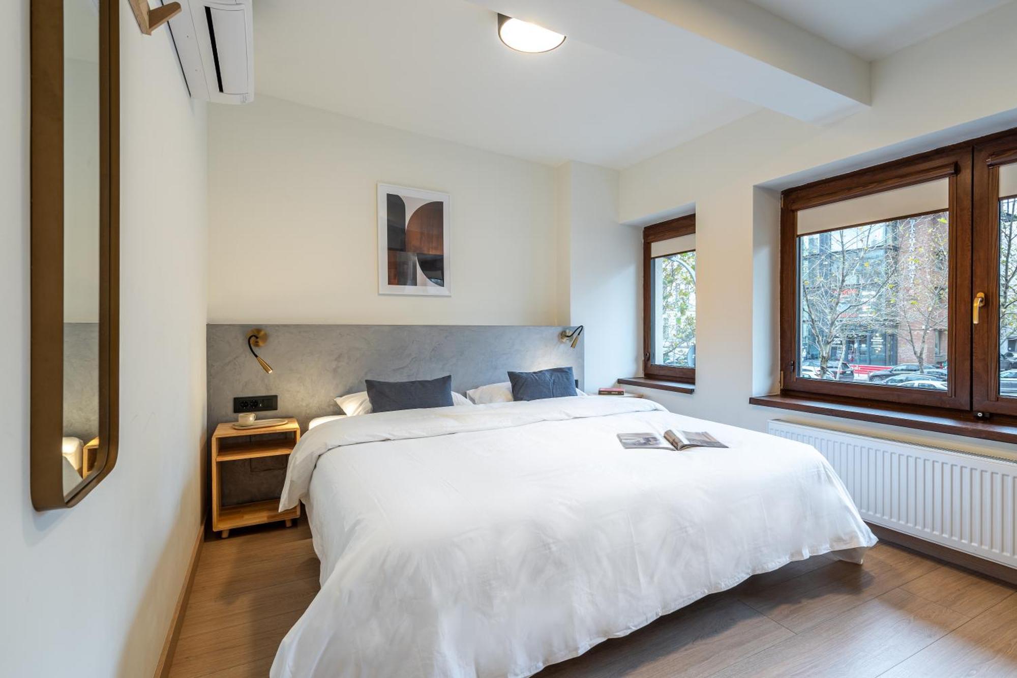 Old Town Apartments By Olala Homes Bucarest Esterno foto