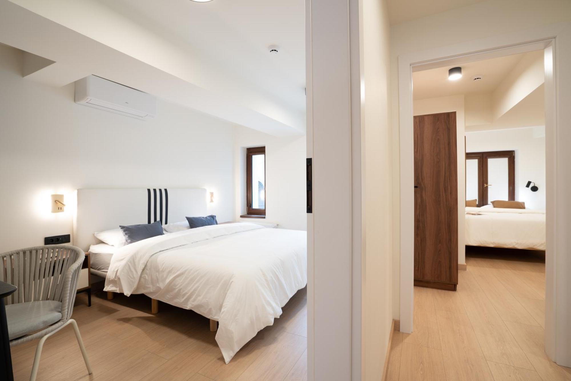Old Town Apartments By Olala Homes Bucarest Esterno foto