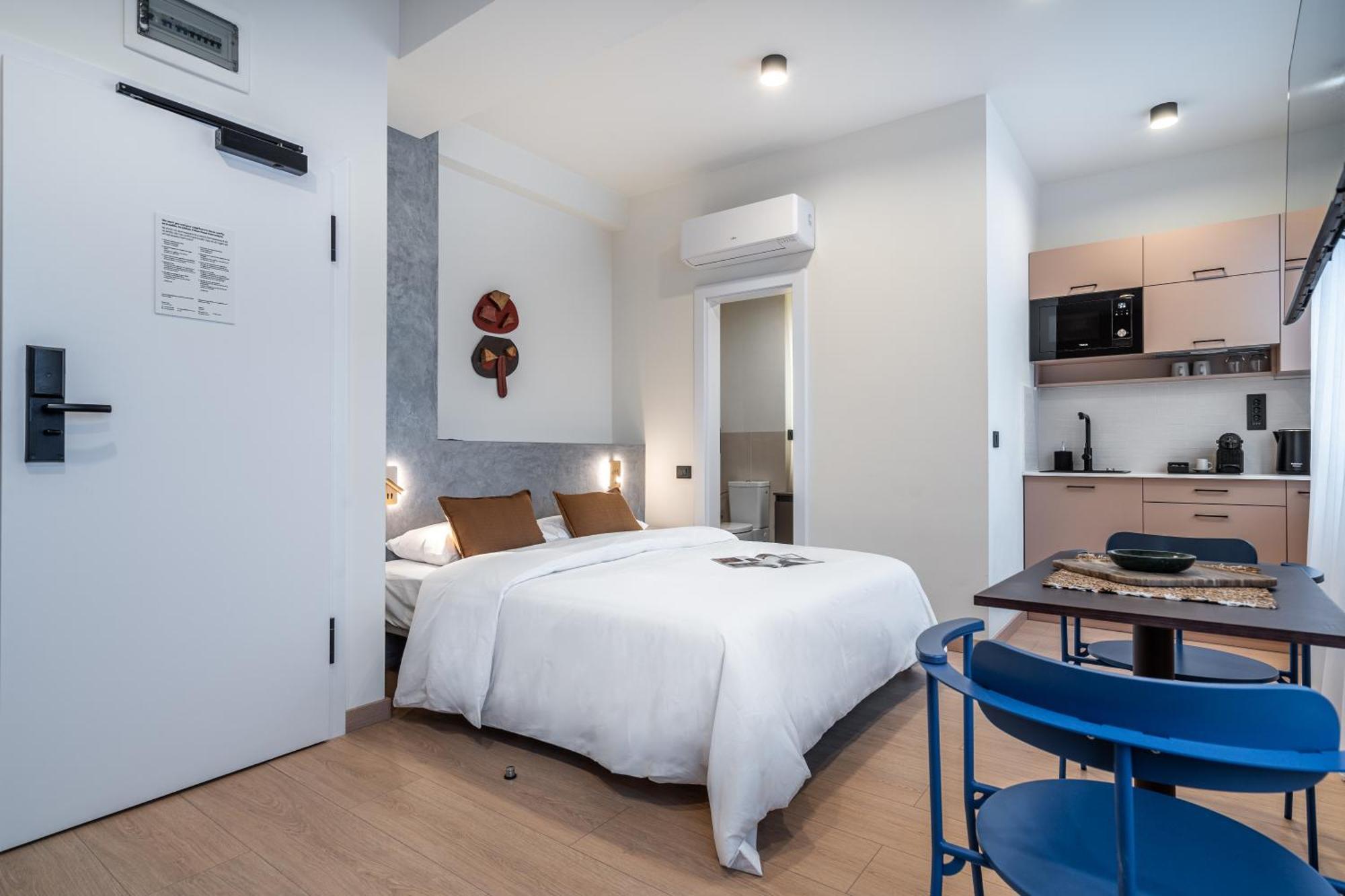 Old Town Apartments By Olala Homes Bucarest Esterno foto